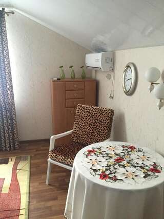 Дома для отпуска Домик в Аркадии Одесса Дом с 1 спальней-9